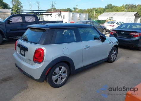 2018 Mini Hardtop Cooper/Oxford Edition из США, поврежденный, VIN WMWXP5C51J2G61332